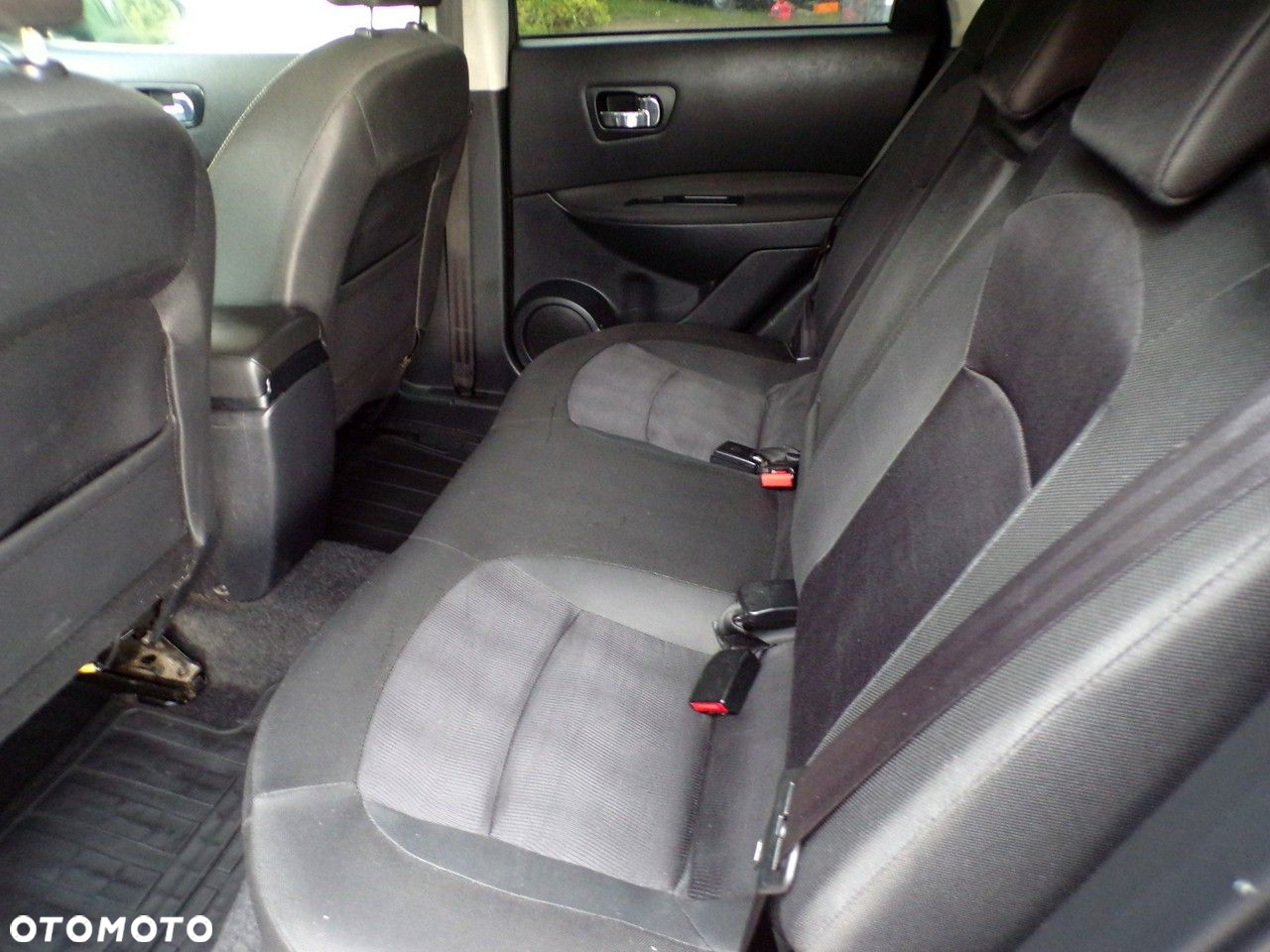 Nissan Qashqai - 25
