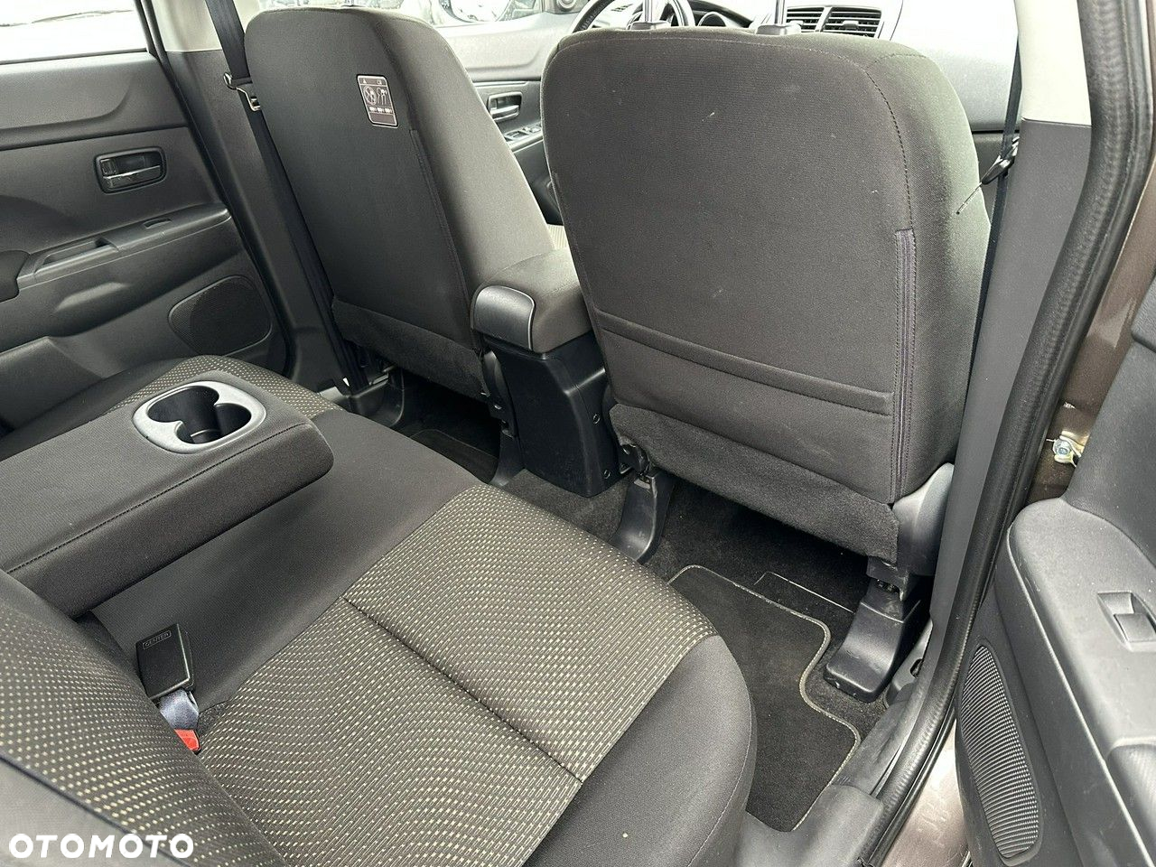 Mitsubishi ASX - 8