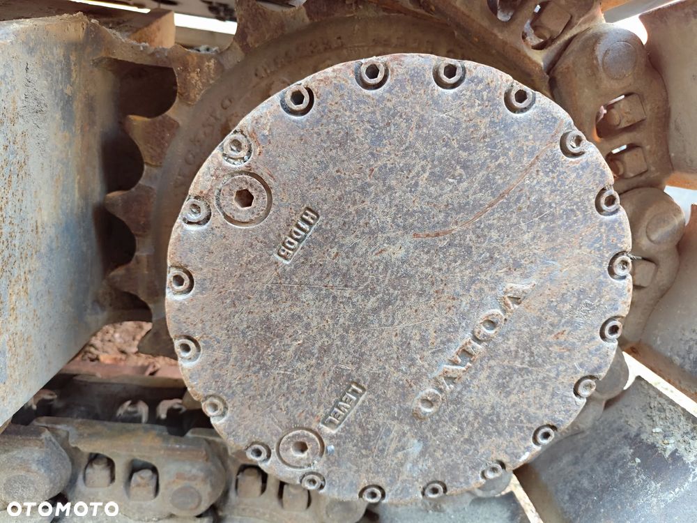 Volvo EC 210 CL - 26