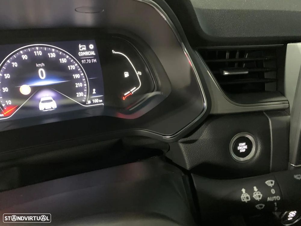Renault Captur - 30