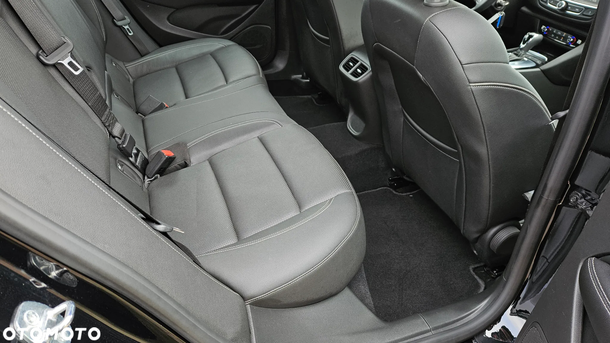 Opel Insignia Sports Tourer 2.0 Direct InjectionTurbo Elegance - 28