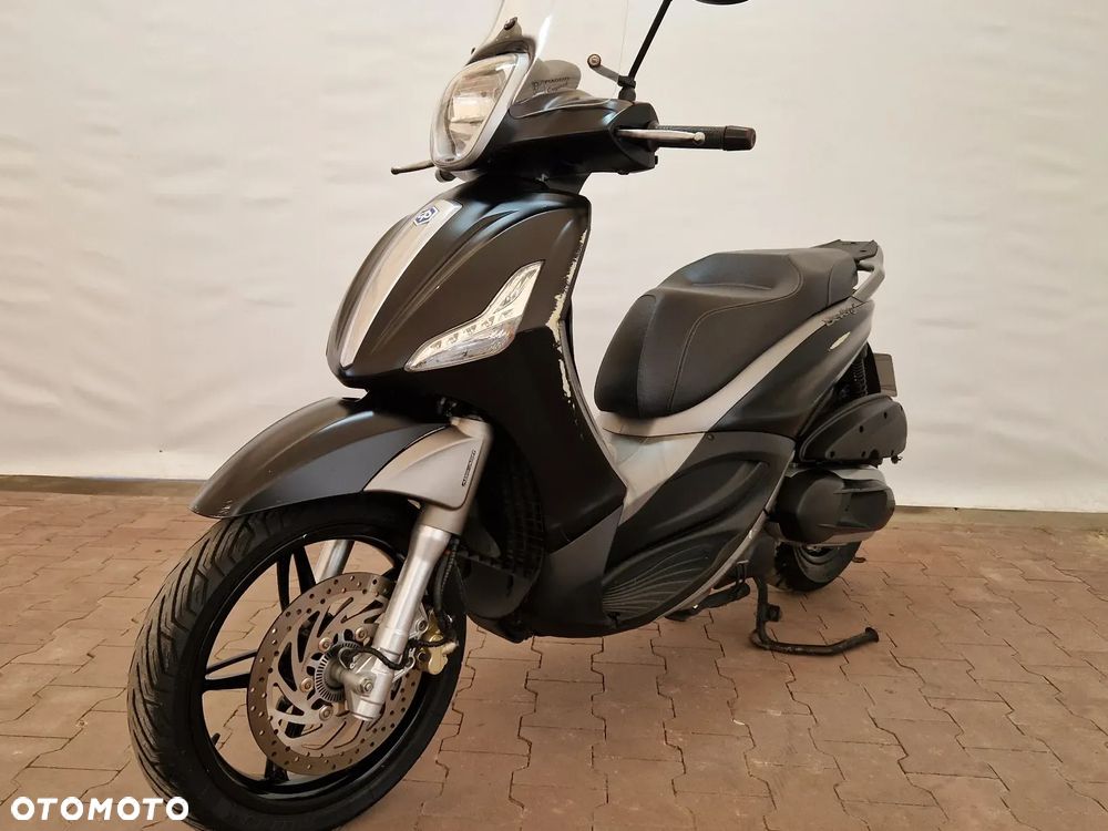 Piaggio Beverly - 1