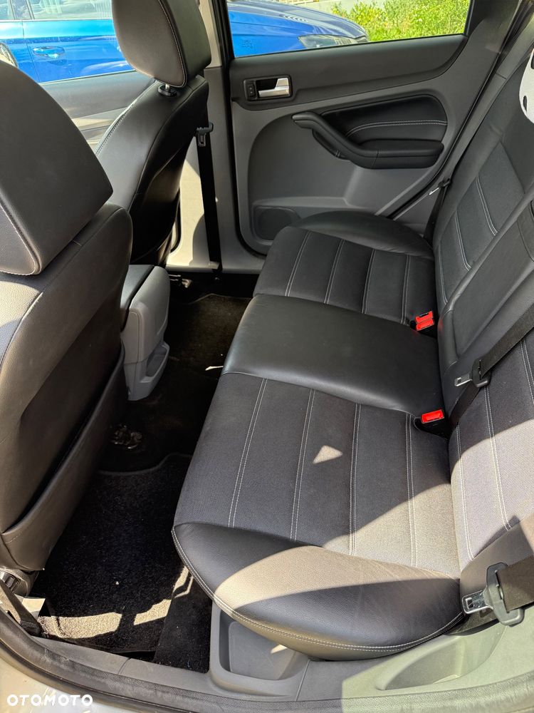 Ford Focus - 16