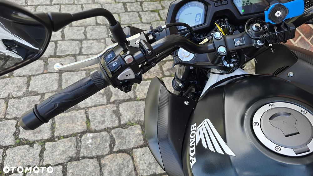 Honda CB - 15