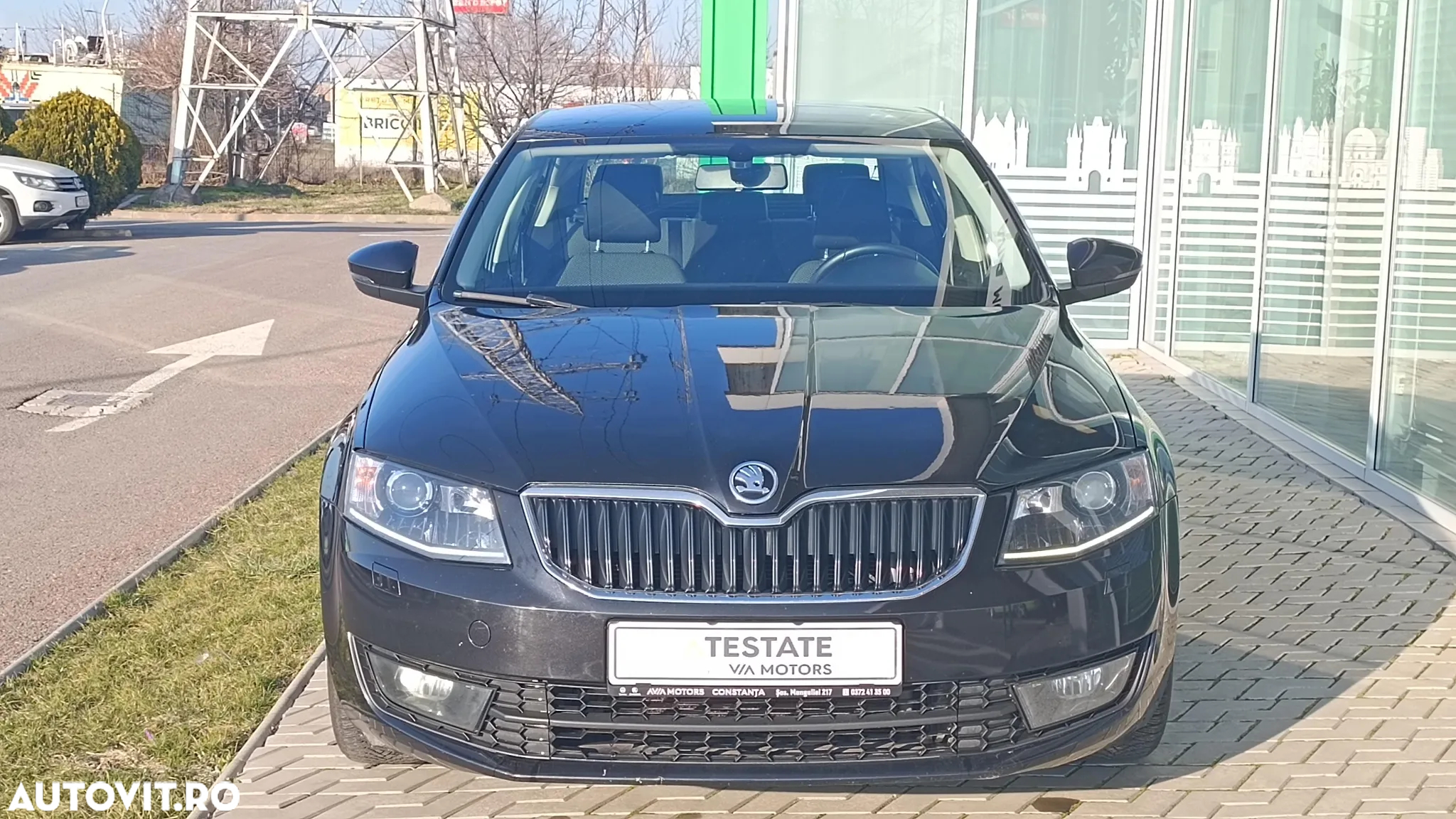 Skoda Octavia 1.6 TDI DSG Ambition - 2