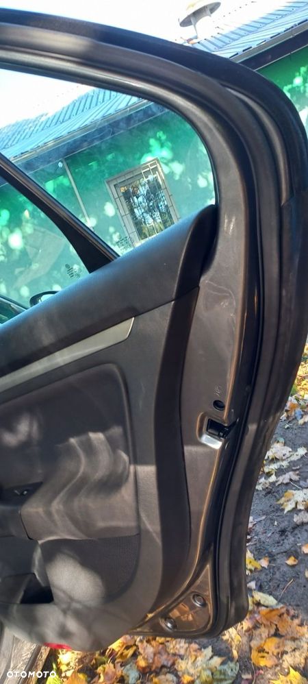 DRZWI TYLNE PRAWE VW JETTA V LD7X - 4