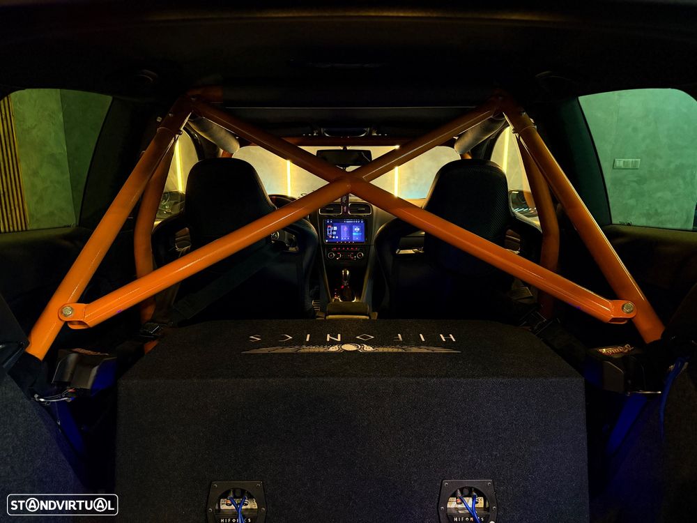 VW Golf 2.0 GTI DSG - 30