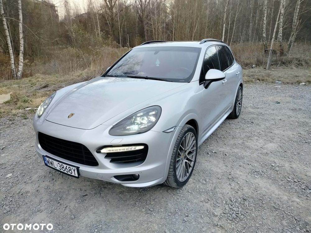 Porsche Cayenne - 8