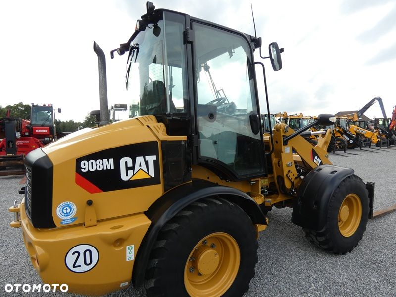 Caterpillar CAT 908M z Niemiec / Tylko 2.855mtg serwisowany / - 28