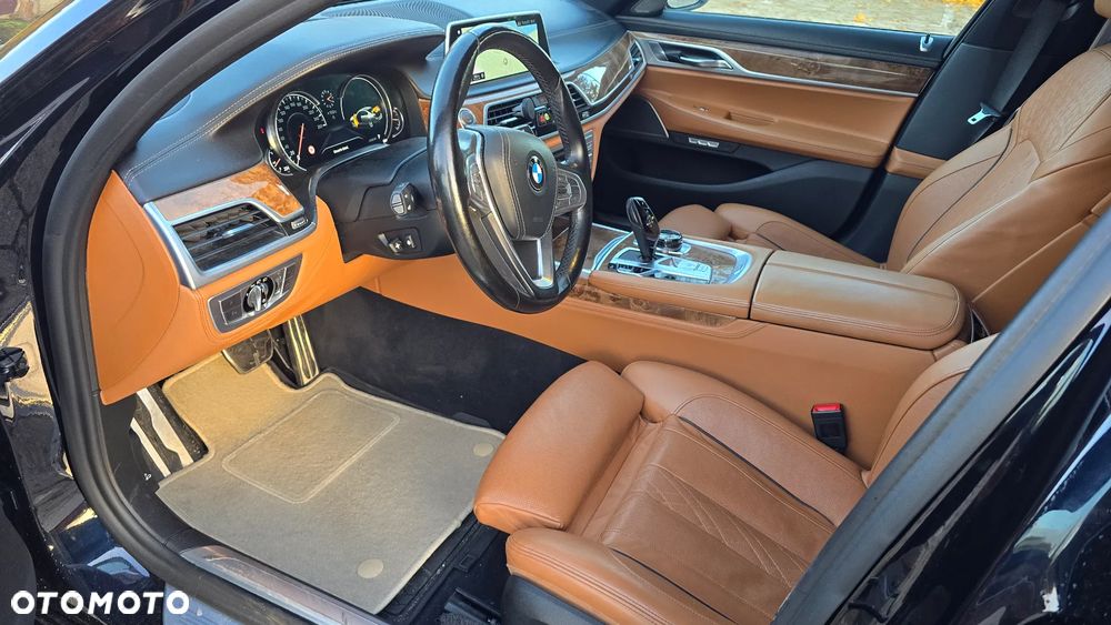 BMW Seria 7 740Li xDrive - 9