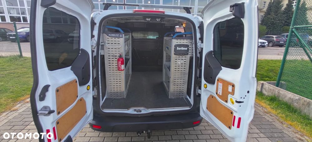 Ford Transit Connect - 13