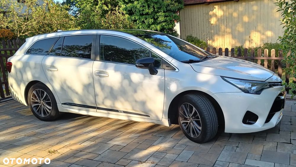 Toyota Avensis Touring Sports 1.6 D-4D Edition S+ - 10