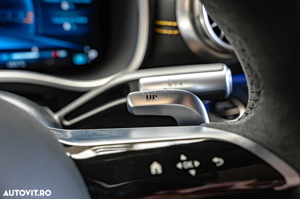 Mercedes-Benz AMG GT R Speedshift 7G-DCT - 27