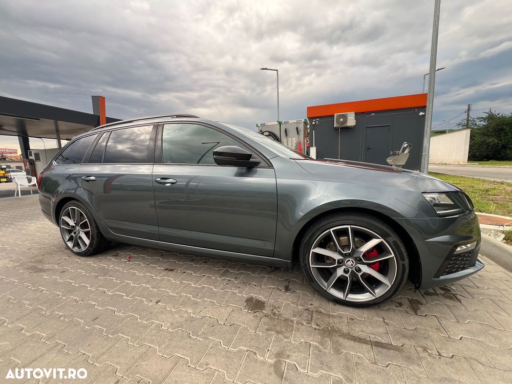 Skoda Octavia 2.0 TDI DSG RS - 12