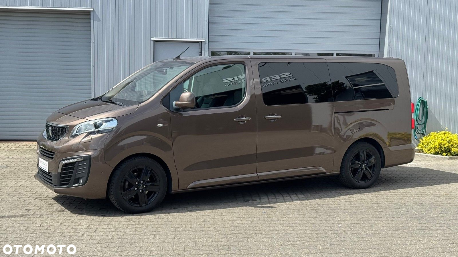 Peugeot Traveller - 3