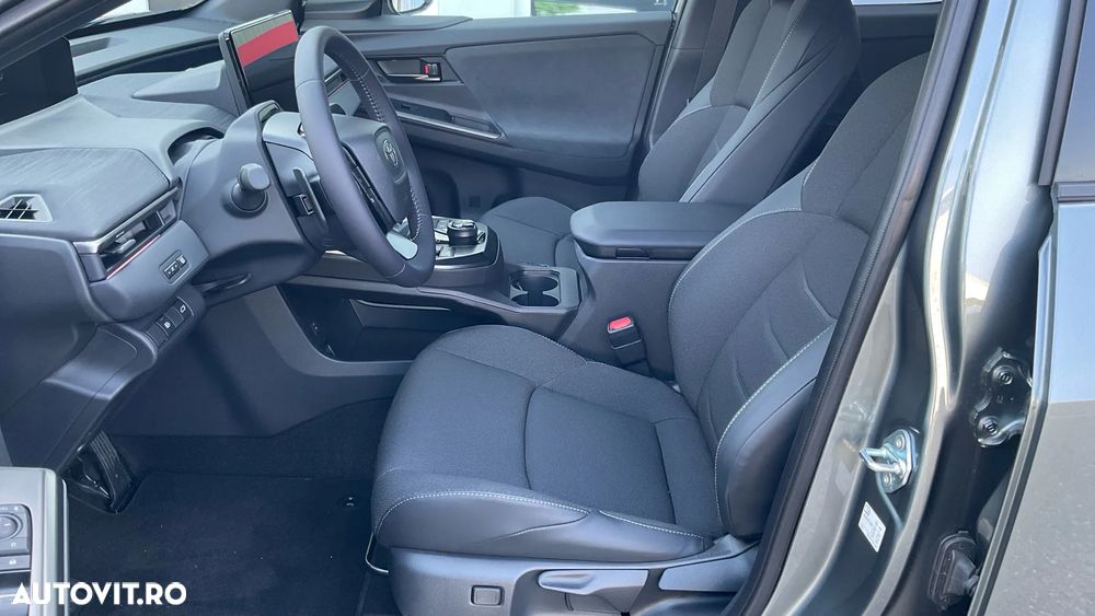 Toyota C-HR 72 kWh Dynamic Long Range - 13