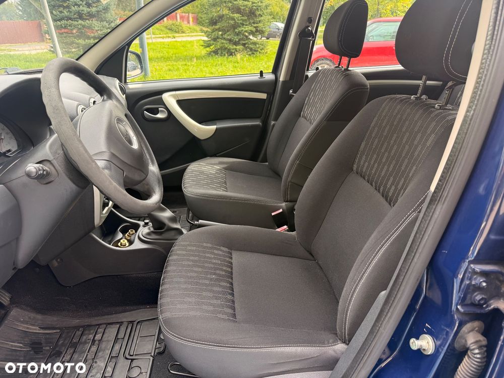 Dacia Sandero 1.2 16V Laureate II - 8
