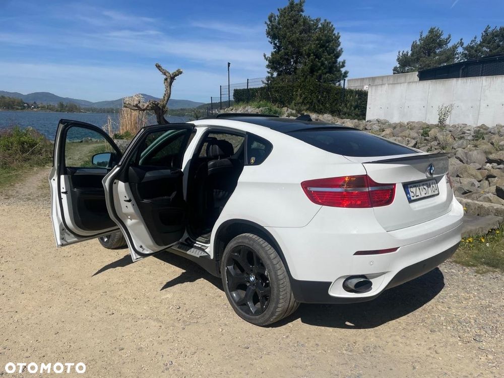 BMW X6 xDrive40d - 11