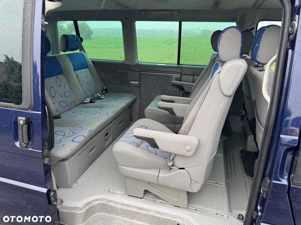 Volkswagen Multivan TDI - 21