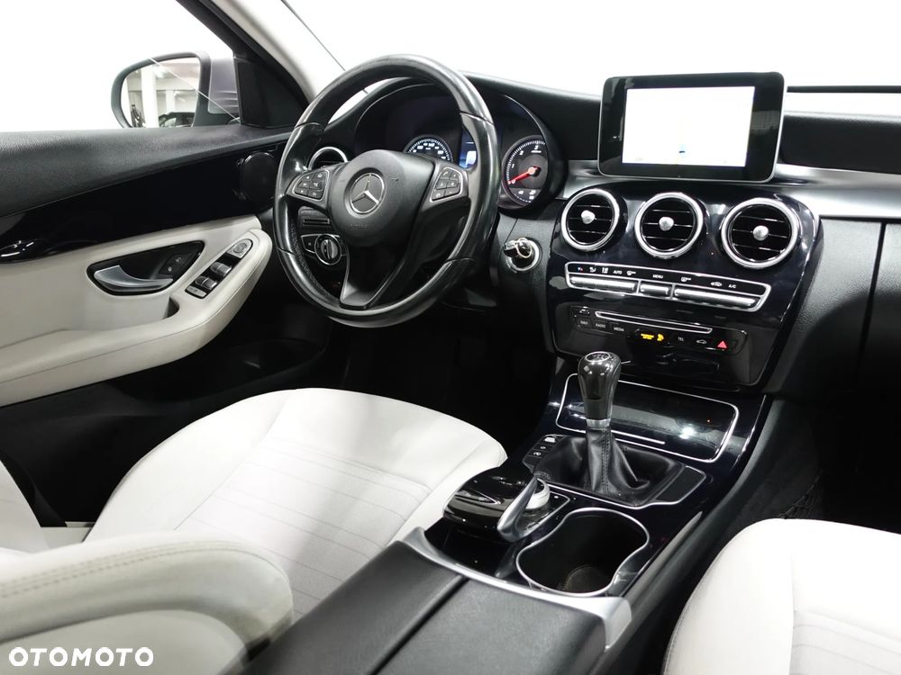 Mercedes-Benz Klasa C 180 (BlueTEC) d T - 31