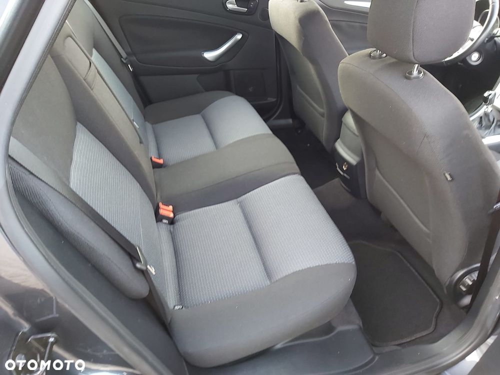 Ford Mondeo 1.8 TDCi Trend - 15