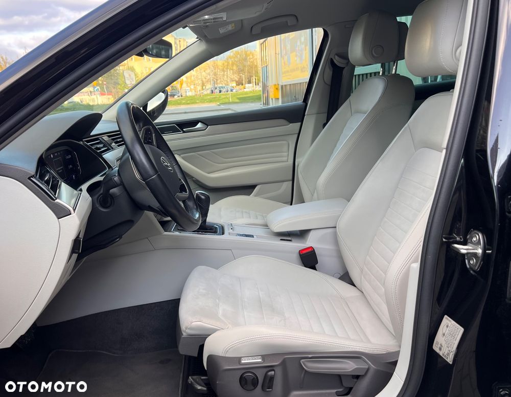 Volkswagen Passat 2.0 TSI Elegance DSG - 16
