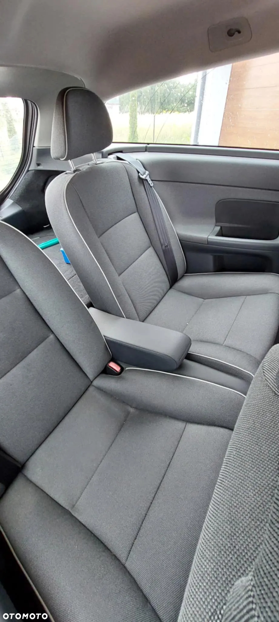 Volvo C30 1.6D - 11