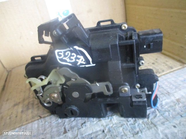 Fecho 3B4839015M VW GOLF 4 2002 TE ELETRICO SEAT SEAT LEON 1 (1M) 2006 1.9TDI 100CV 5P PRETO TE 6 PINOS - 2