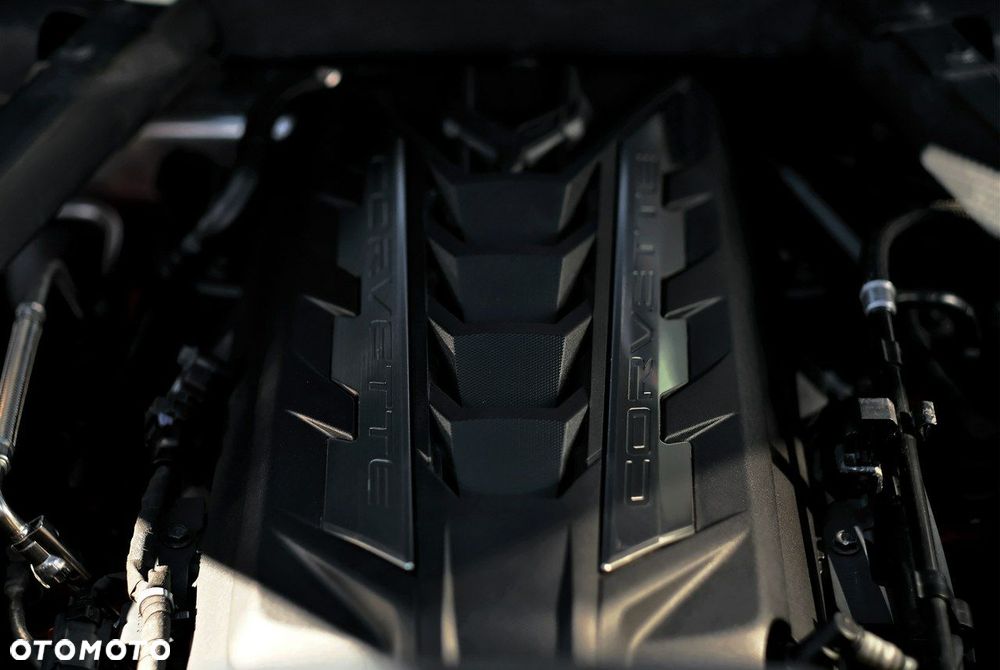 Chevrolet Corvette - 24