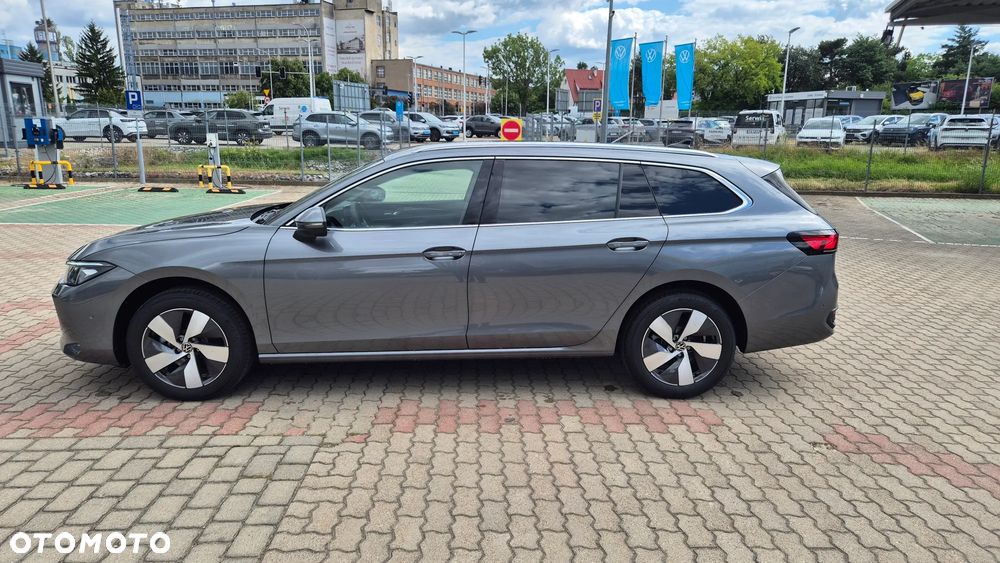 Volkswagen Passat - 3
