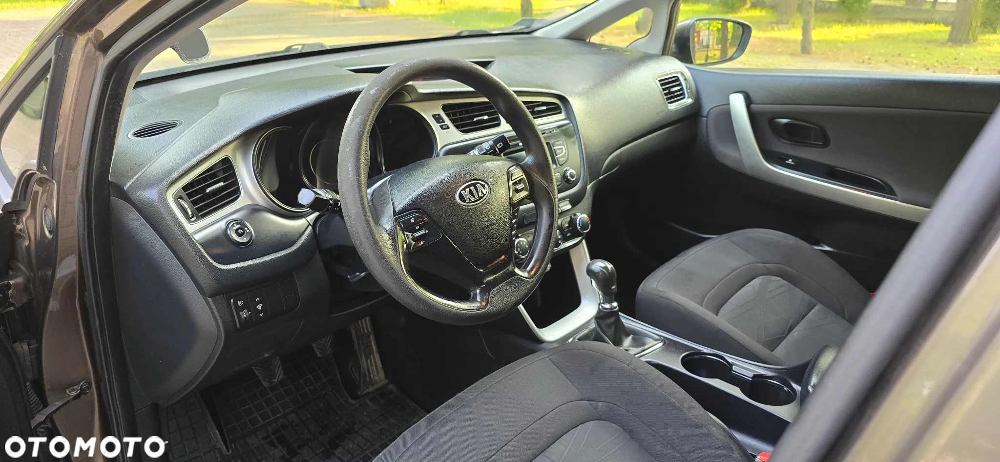 Kia Ceed Cee'd 1.4 L - 6