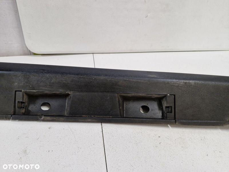 TOYOTA AVENSIS T27 LIFT T29 LISTWA NAKŁADKA PROGOWA PRAWA 75851-05050 1H2 - 8