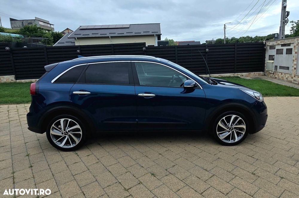 Kia Niro 1.6 GDI 2WD Aut. Vision - 9