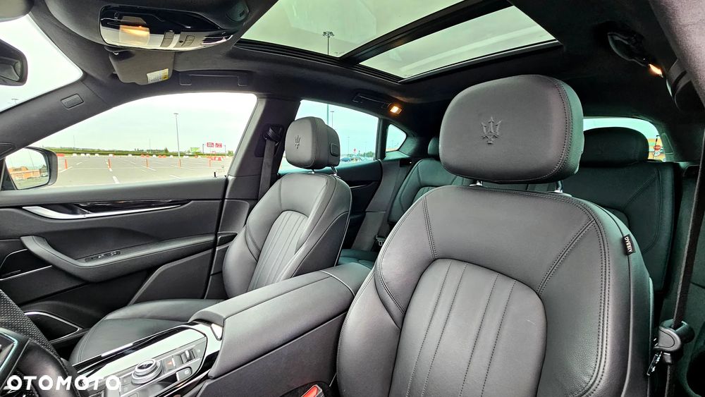 Maserati Levante - 10