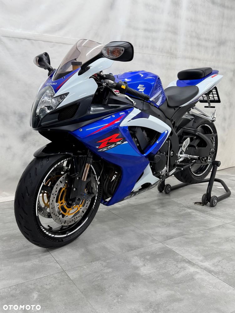 Suzuki GSX-R - 1
