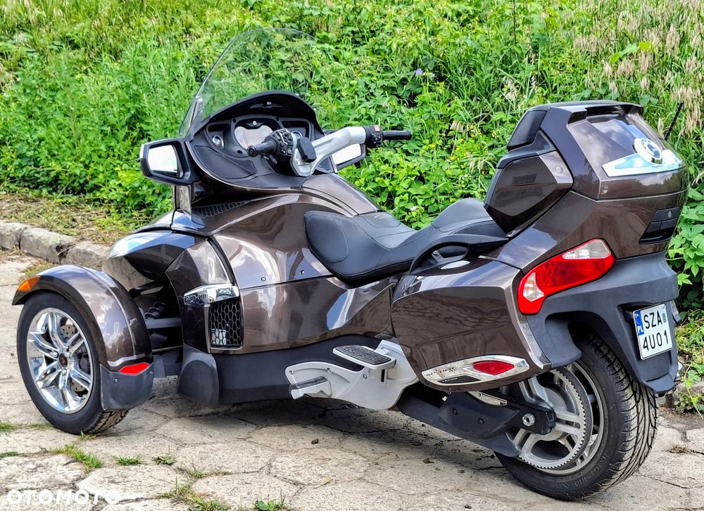 Can-Am Spyder - 15