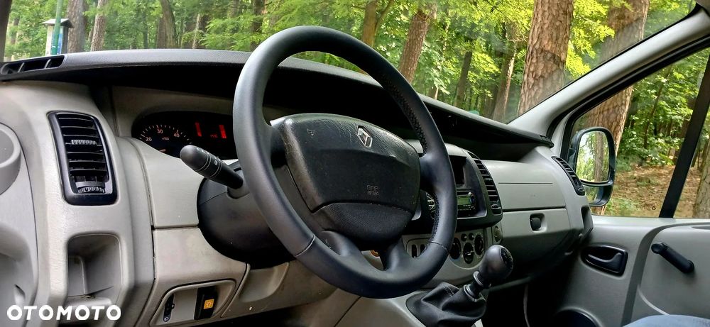 Renault Trafic - 9