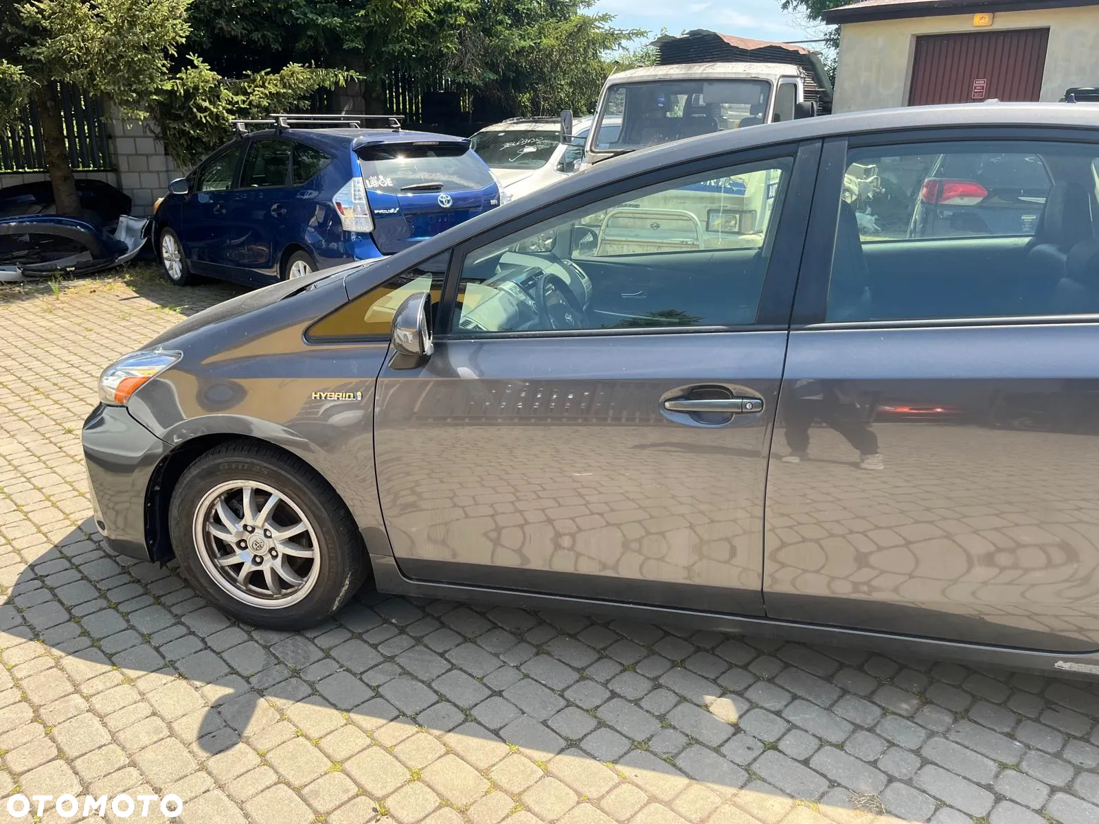 Toyota Prius+ (Hybrid) Executive - 27