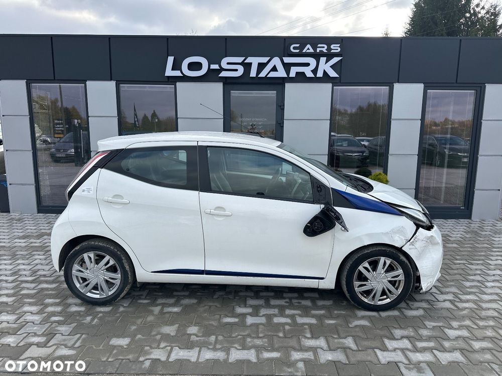 Toyota Aygo x-play - 6
