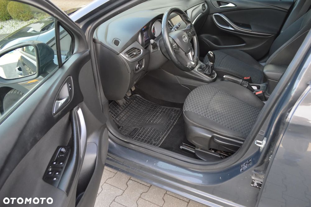 Opel Astra - 8