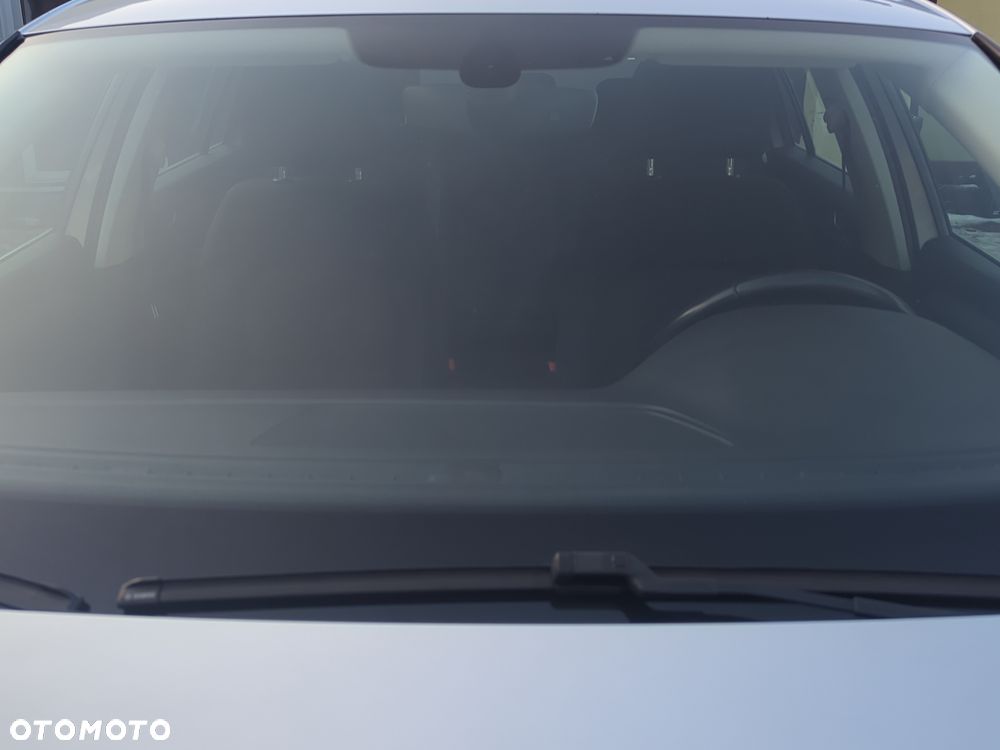 Volkswagen Passat - 29