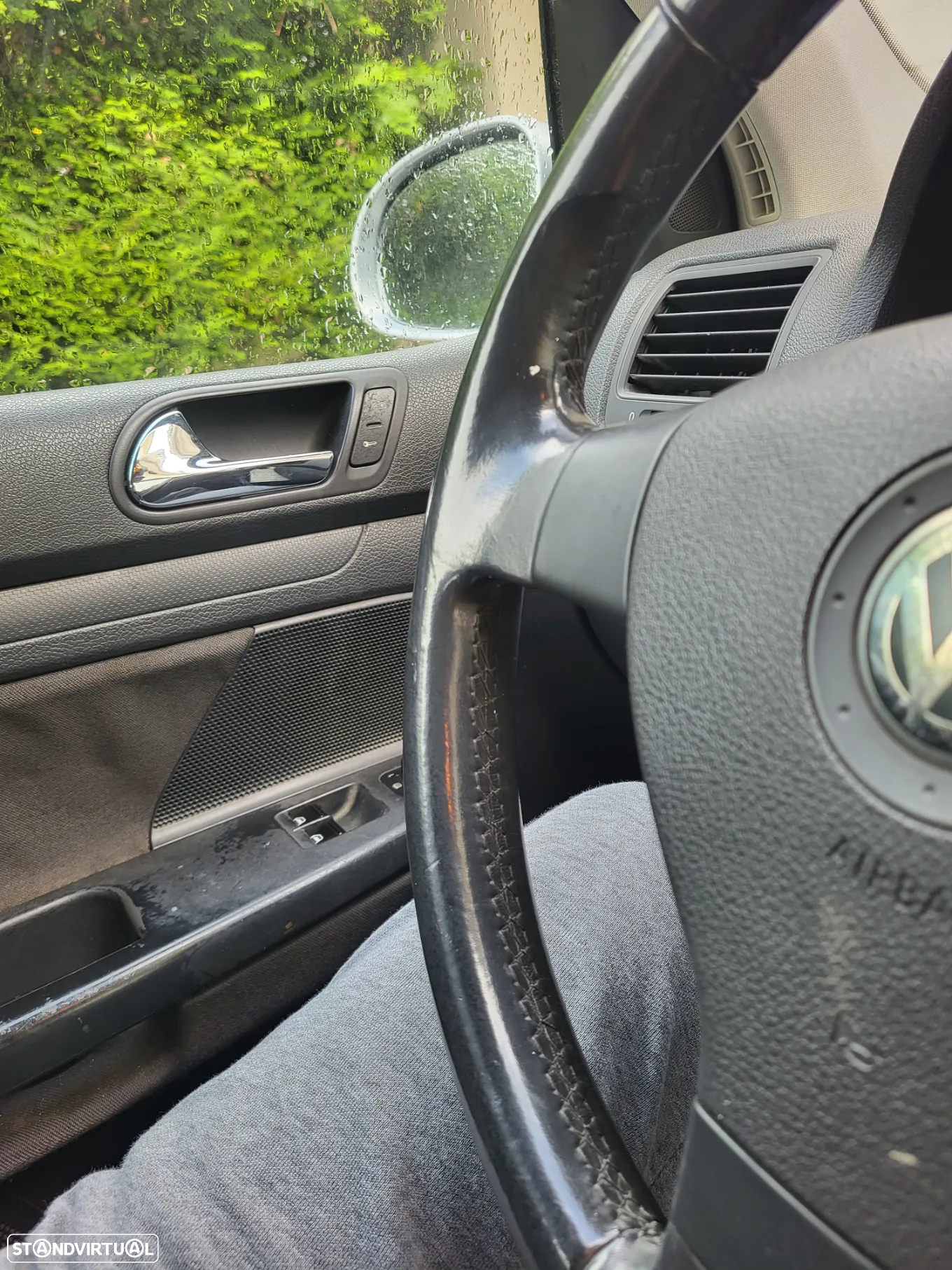 VW Golf 1.9 TDi 6V 4M Confortline - 8