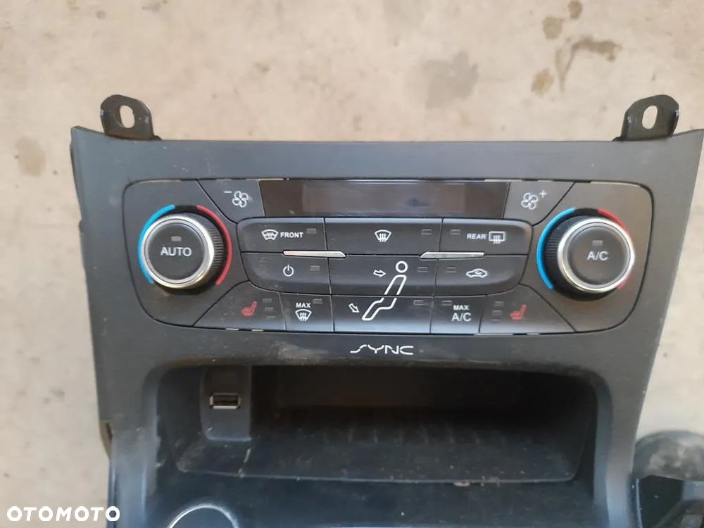 panel klimatyzacji klimatronik Ford Focus MK3 III F1ET-18C612-DE - 1
