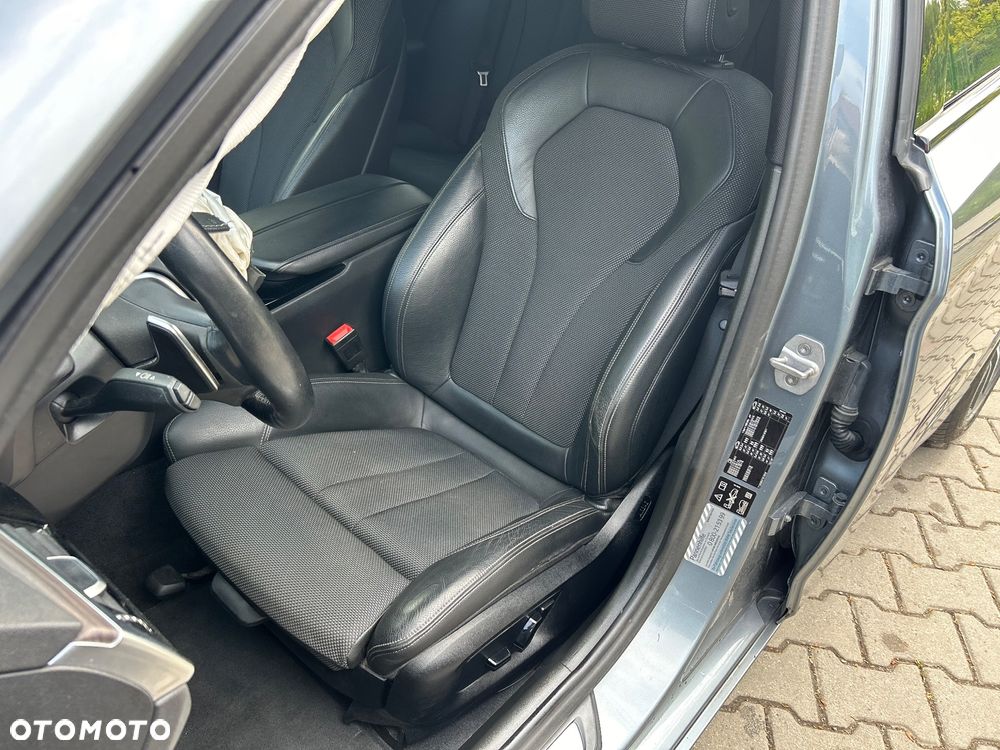 BMW Seria 5 520d xDrive Sport Line - 13
