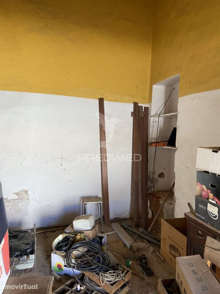 Moradia T1 com Garagem para Recuperação, em Alandroal - Grande imagem: 4/14
