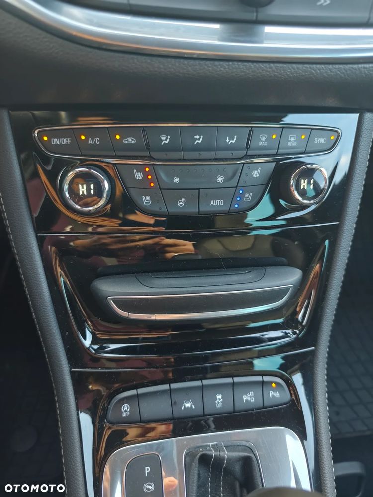 Opel Astra 1.6 T GPF Elite S&S - 21