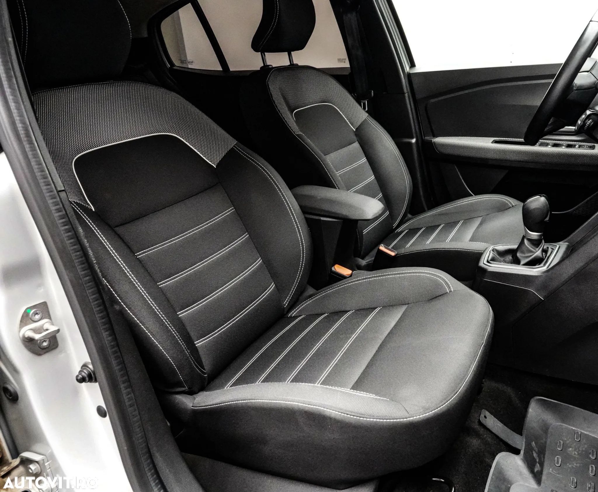 Dacia Logan TCe 90 CVT Prestige - 12