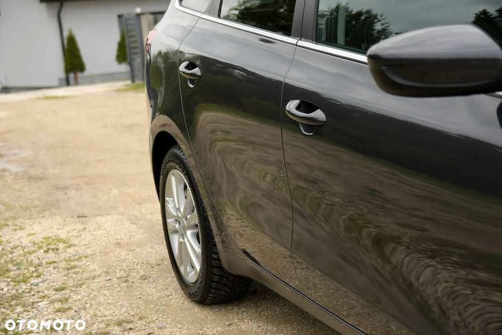 Kia Ceed 1.6 CRDi 136 ISG Dream Team Edition - 13