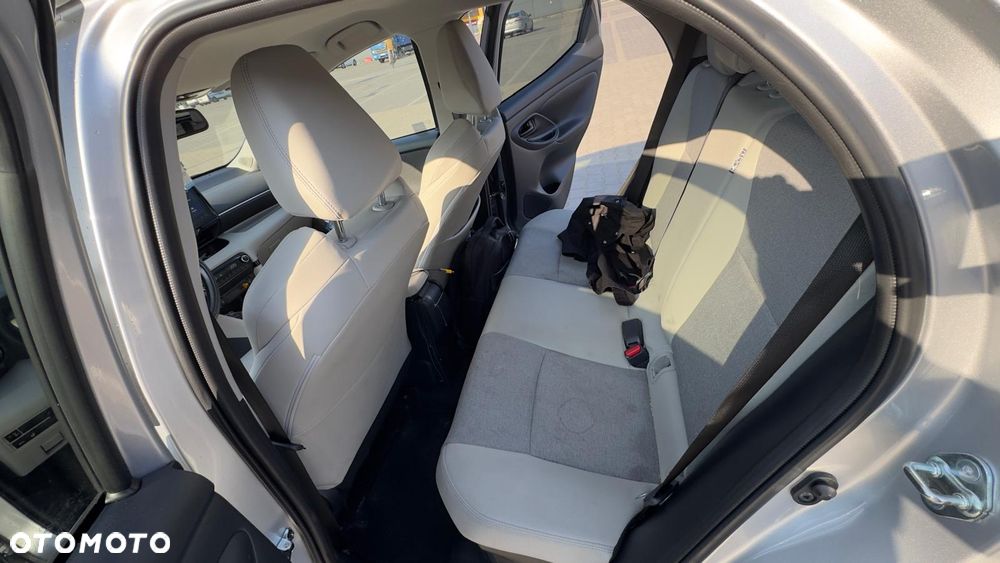 Toyota Yaris - 5