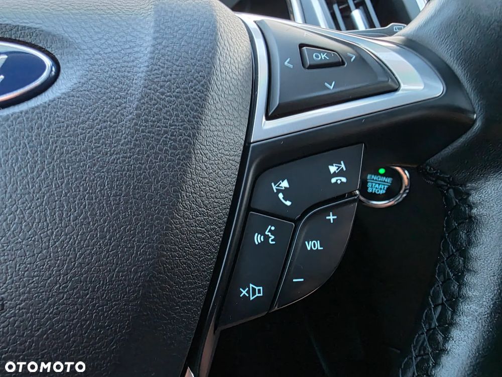 Ford S-Max 2.0 TDCi Titanium PowerShift - 36